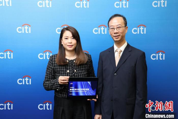 调查:逾七成香港富裕人士在“撤辣”后置业意欲提高-第1张图片-便民百事通网 调查:逾七成香港富裕人士在“撤辣”后置业意欲提高-第1张图片-便民百事通网